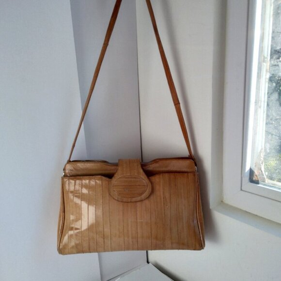 Vintage Golden Camel Eel Skin Shoulder Bag ~ Remarkable Texture & Strength! - Picture 1 of 16